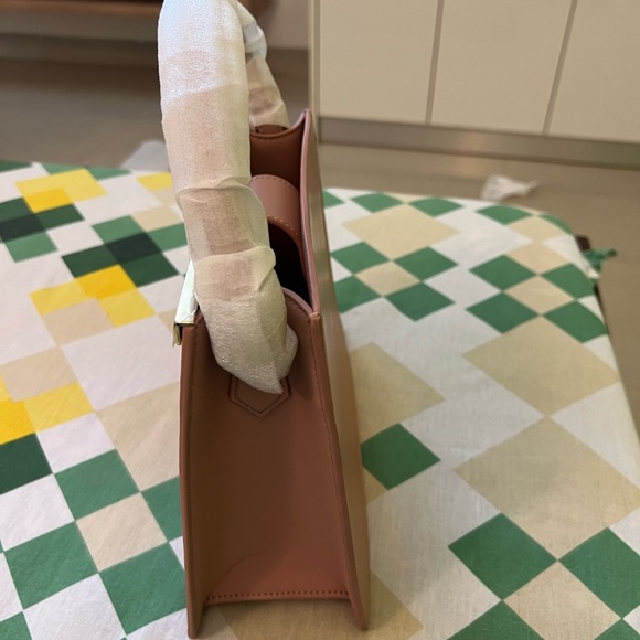 Brand new bag from Charles and Keith - Picture 6 of 9